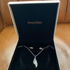 New Pandora crystal wing necklace and earrings set